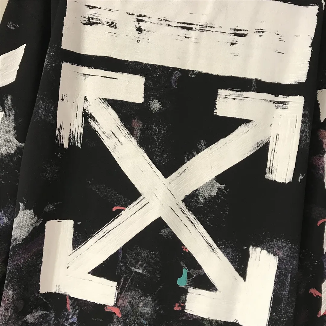 Top tested version OFFWHITE Starry Sky Fireworks Melbourne Limited Splash Ink Hoodie Hooded Pullover Fabric: Customized (more than 490 grams - double-ply large terry fabric at the counter) high-weight fabric made into clothes that look more textured, soft to the touch, super thick, classic version, small dropped shoulders, micro silhouette! Pay attention to the important points~ The weight of more than 490 grams is not exaggerated and does not contain water. Those sellers who brag about the weight can only deceive novice customers. But when you get our goods, the weight and sinking are right there. You can taste it yourself, and the texture does not lie! (100% cotton fabric, no pilling) The white arrows on the back + the stripes on the arms are all made of foam and have a feel and protrusions. The fireworks color system is obtained through contrasting printing. There are eight panels in the whole body. Seven color sets and eight panels are printed in eight times. The first layer is gray, the second layer is white, the third layer is yellow, the fourth layer is green, the fifth layer is blue, the sixth layer is purple, the seventh layer is orange. The last layer is arrow paint printing. The seven colors are layered on each other, which will also create new colors. The arrows on the back and the front squares are first glued and then hung in four layers. The paint has an obvious concave and convex feeling. Quality speaks for itself in the details. The blue letters are electrostatic three-dimensional flocking, which is done separately and then printed through high-temperature thermal transfer‼ ️It can be called a fake killer, you can see that every detail on the clothes is ceiling craftsmanship‼ ️ Size chart